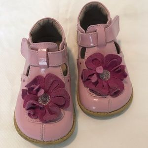 Livie and Luca Size 9 Pink Patent Leather